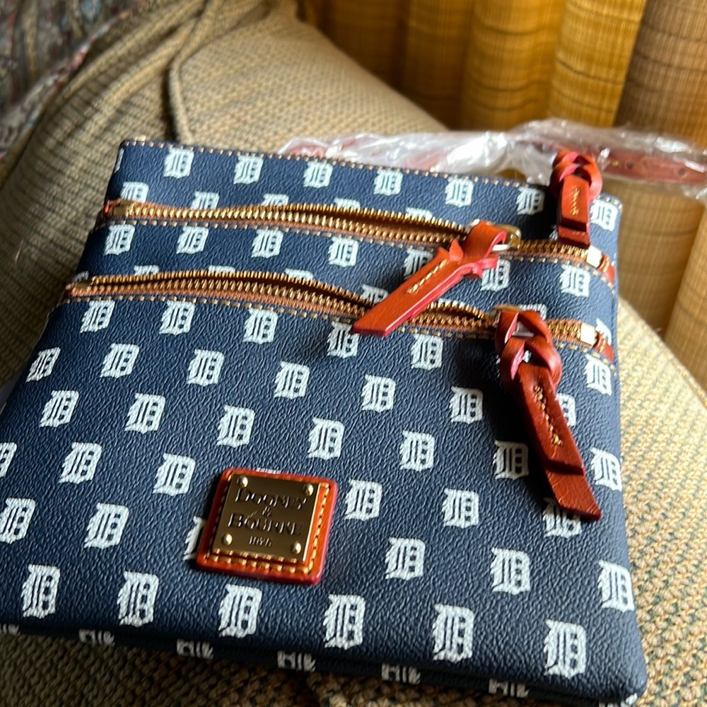 Detroit tigers Dooney and Brooke’s old school D